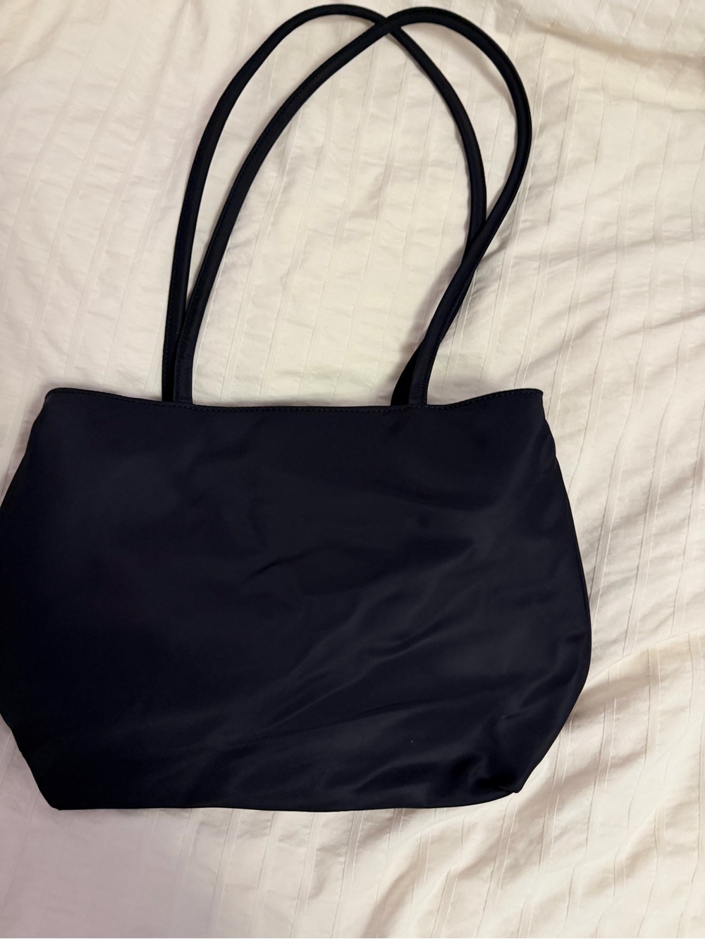 Babaton Black Classic Shoulder Bag
